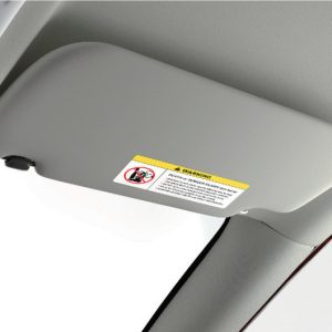 汽车内饰标签： 要柔韧、防磨损、可适应弯曲表面，并保持美观与标识持久性。